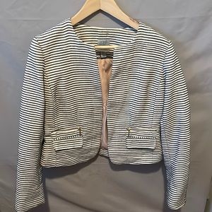 Crop Blazer in GUC - Women’s Size M